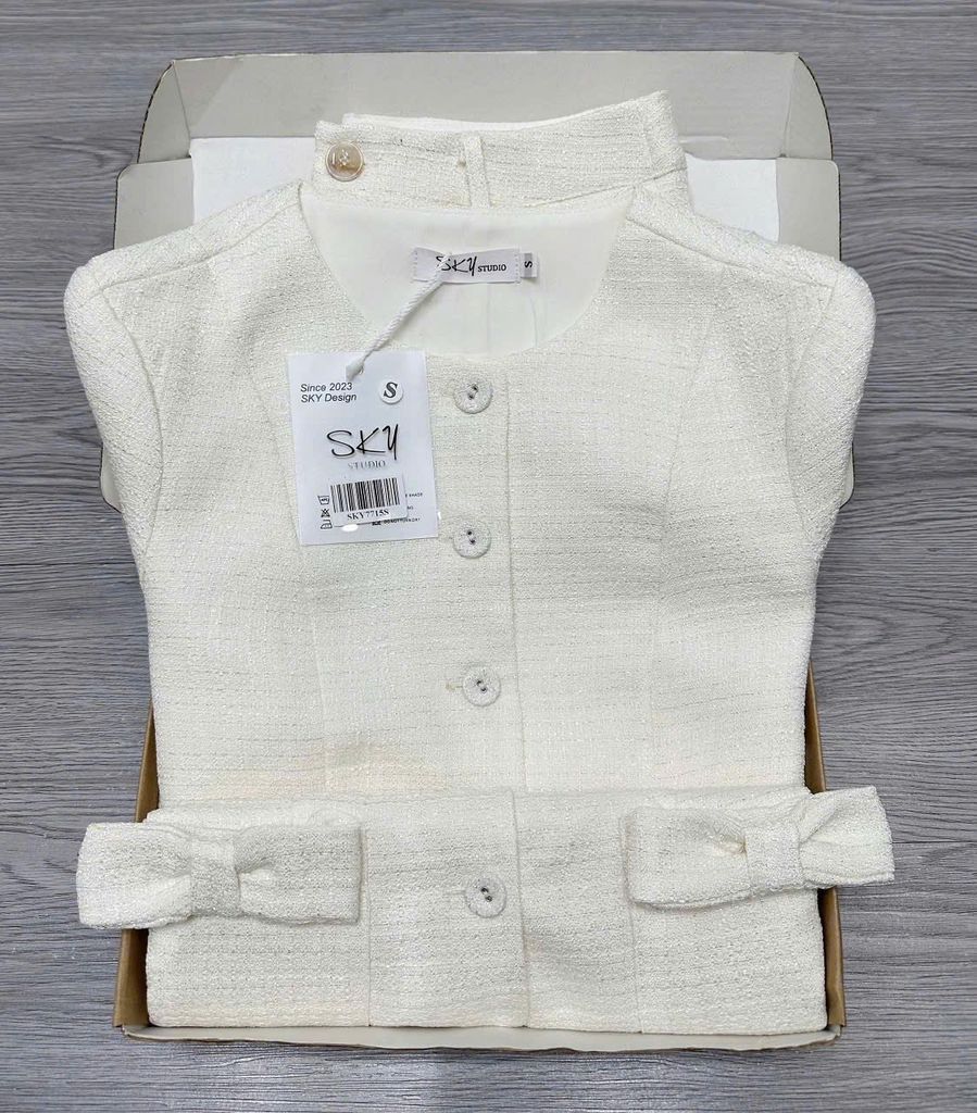 SKY7715 SET ÁO NƠ NÚT BỌC CC, QUẦN SHORT (KEM)