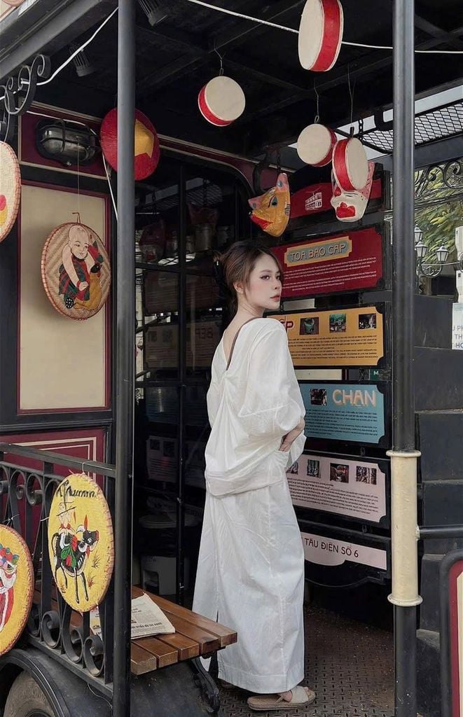 TB7724 SET TRẮNG