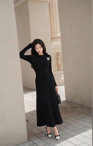 VGU9557 ĐẦM ĐEN KÈM TAG BƯỚM