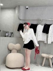 VGU9635-Set thun áo tay dài thêu tim , CV xếp ly Đen (áo Trắng)