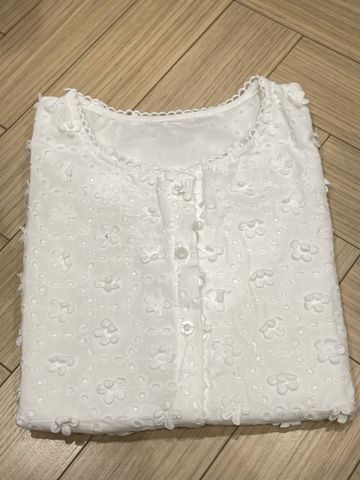 LEN1303 ÁO SƠMI CỔ TRÒN ĐẮP REN HOA (TRẮNG)
