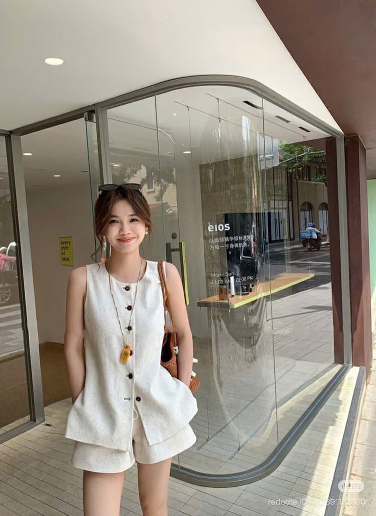VRA0479-Set áo sát nách, quần short Kem