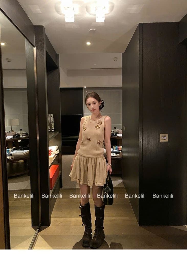 VGU9763 SET LEN ĐÍNH HOA + CHÂN VÁY ( NÂU)