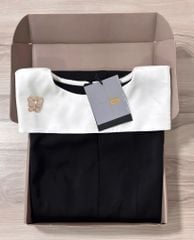 VGU9748 ĐẦM ĐEN CỔ CHOÀNG TAG BƯỚM