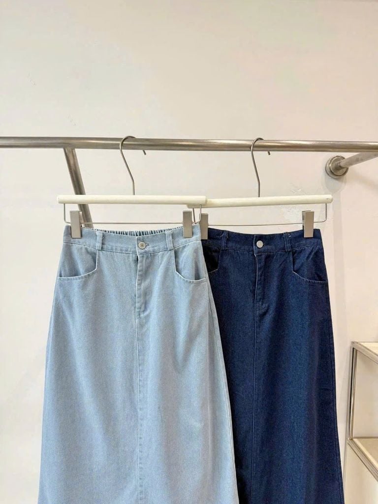 TB7877 - Chân Váy JEAN Xẻ Sau Xanh Đậm