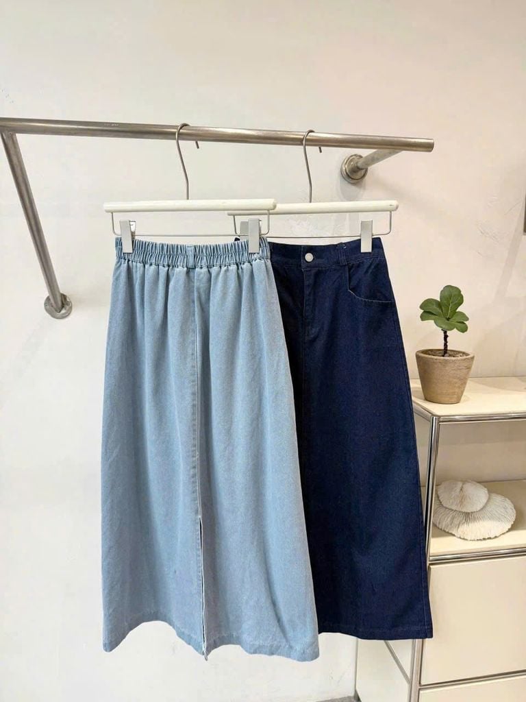 TB7877 - Chân Váy JEAN Xẻ Sau Xanh Đậm