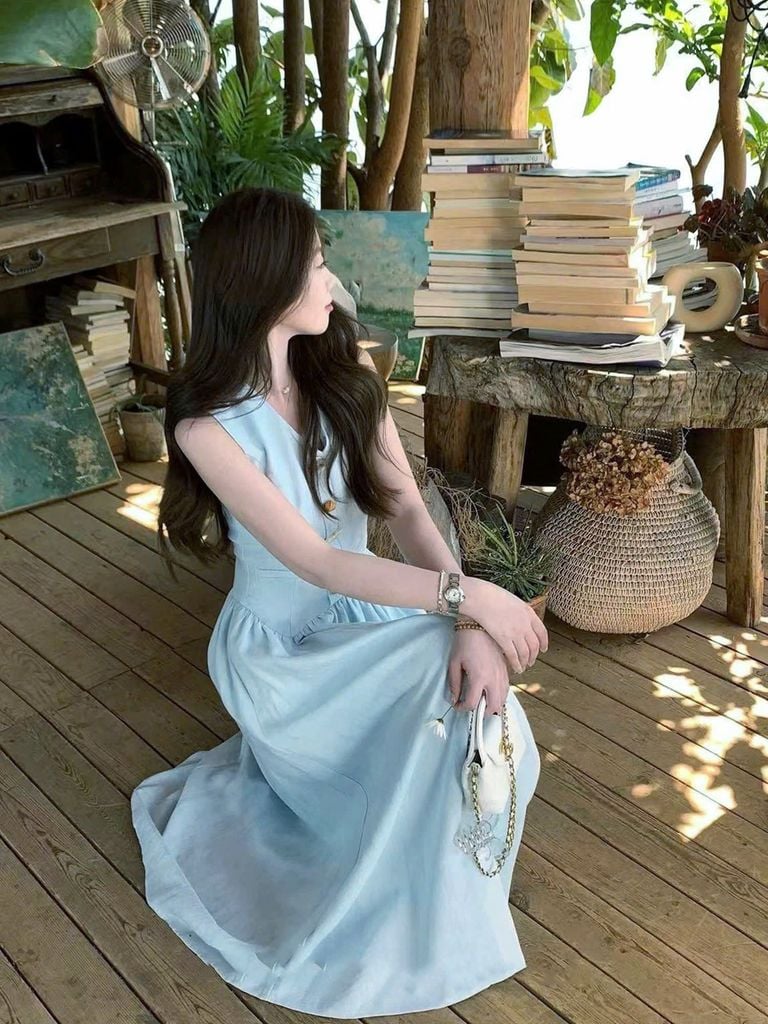 KS0527 - Đầm Phom Suông Phối Nút Kiểu Màu Xanh Dương