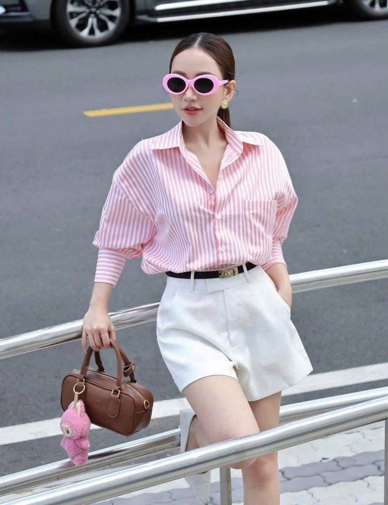 SKY7920 - Set Sơ Mi Sọc Hồng + Quần Short Trắng - Kèm Nịt