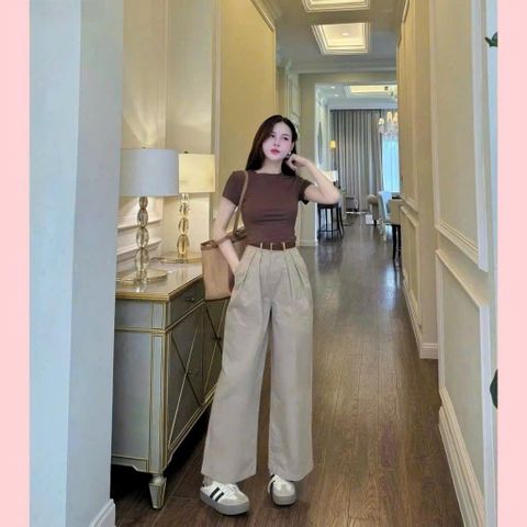 KS0533-Set basic áo thun nâu, quần dài kaki+nịt