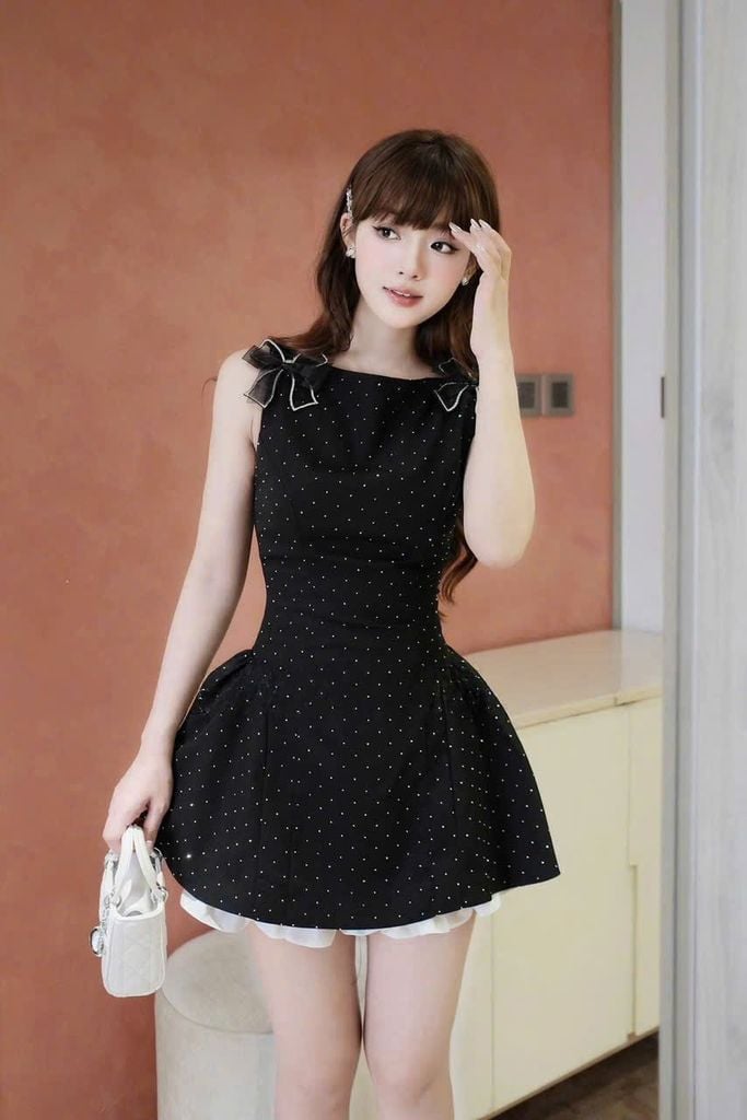 TB8001 ĐẦM NƠ TK ĐÍNH ĐÁ (ĐEN)
