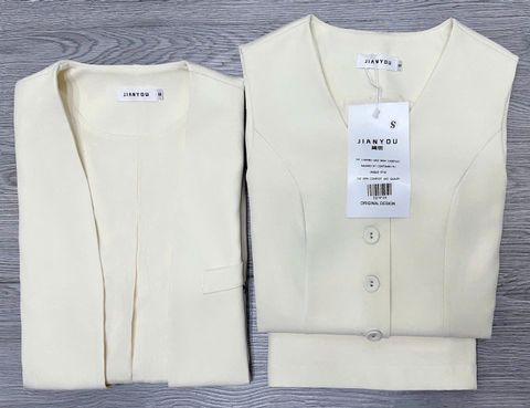 TB7973 SET GILE QUẦN SHORT KÈM KHOÁC VEST (KEM)
