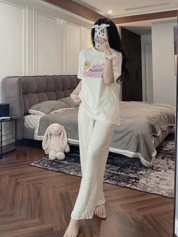 TQ4118-Set áo thun in chữ, quần dài chấm bi +dây cột tóc