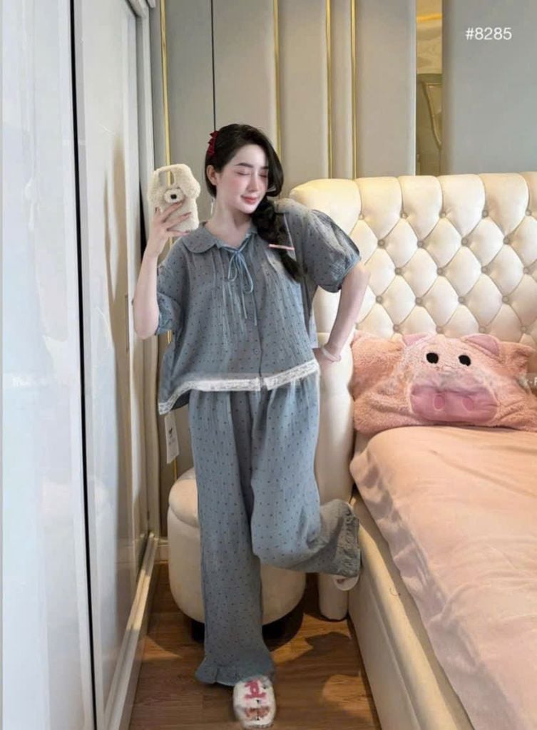 VGU0008-Set chấm bi, áo cổ sen viền ren, quần dài Xanh