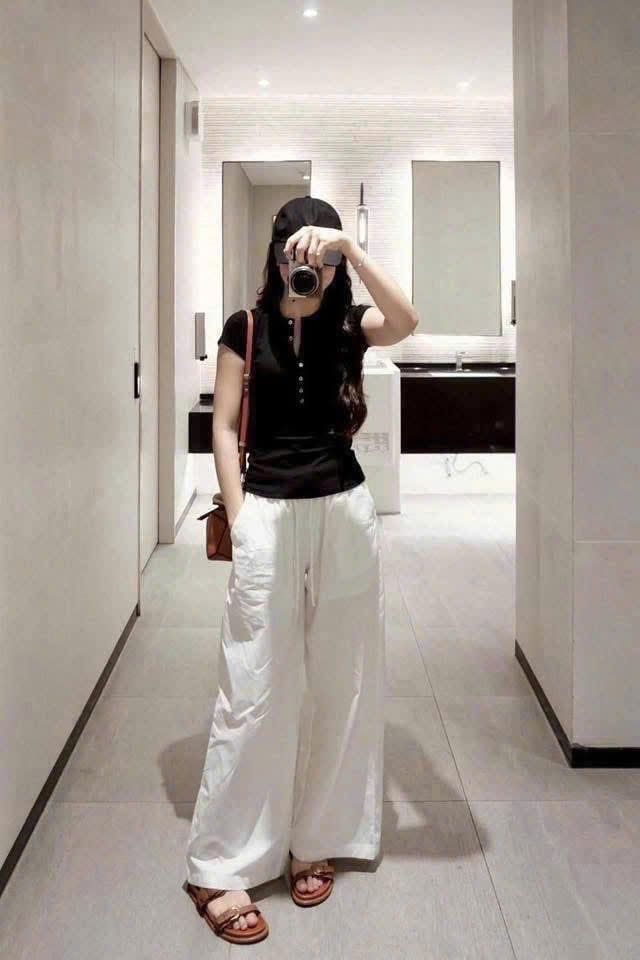 TQ4151-Set áo thun phối nút, quần suông Đen (áo Trắng)