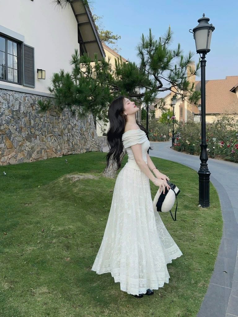 VRA0560-Set áo thun bệt vai, CV ren lưới Trắng