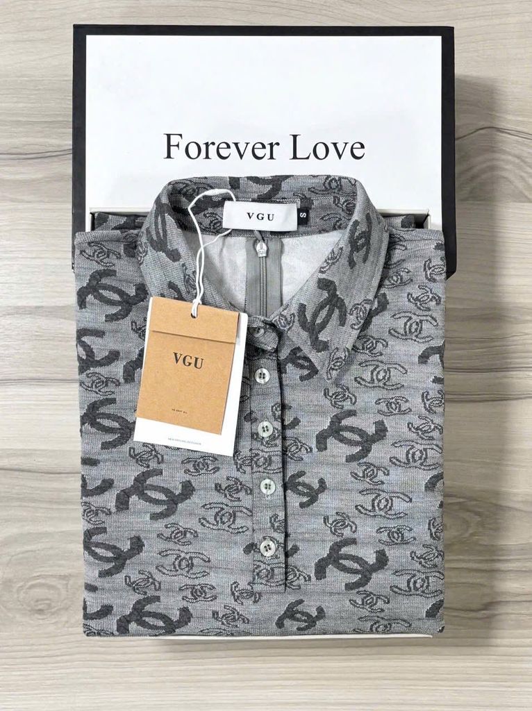 VGU0072 ĐẦM POLO THUN HỌA TIẾT CHANEL (XÁM)