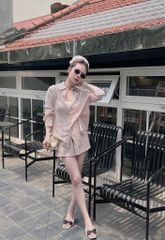 TB8044-Set áo sơ mi thêu kitty, quần short sọc Hồng (2 món)
