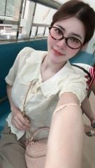 VGU0127-Set áo thêu nơ nút ngọc, quần dài Nâu