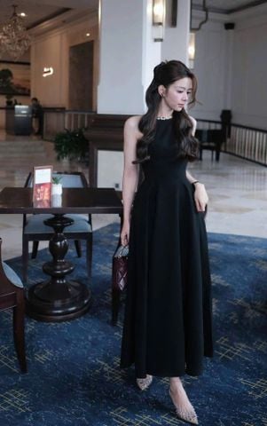 TQ1787-Đầm dài viền cổ đính đá CC Đen