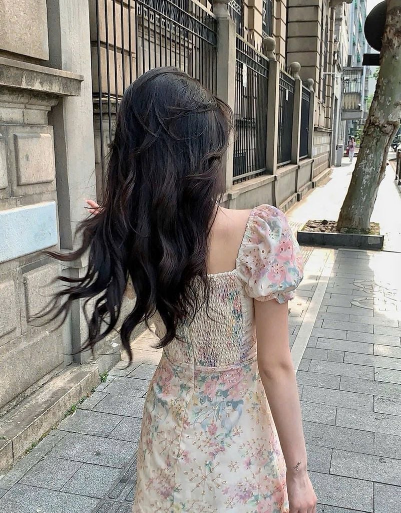 KS0676-Đầm xô thêu họa tiết hoa Kem