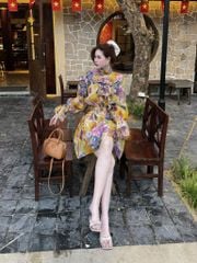 VGU9017- Đầm hoa suông tay loe, ngực phối bèo