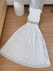 VGU0204 - ĐẦM TÙNG XÒE THÊU HOA
