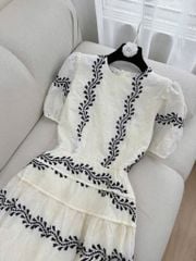 TQ1793-Đầm TK thêu hoa CC Kem