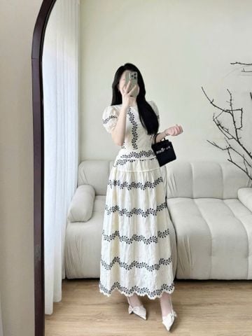 TQ1793-Đầm TK thêu hoa CC Kem