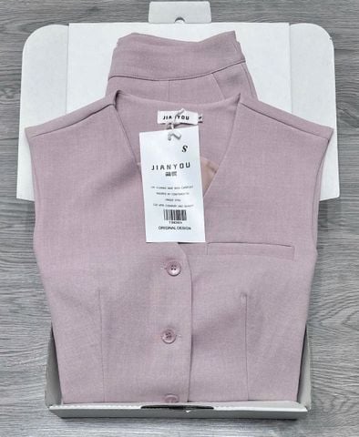 TB8282-Set áo kiểu Vest phối nắp túi, quần short Tím