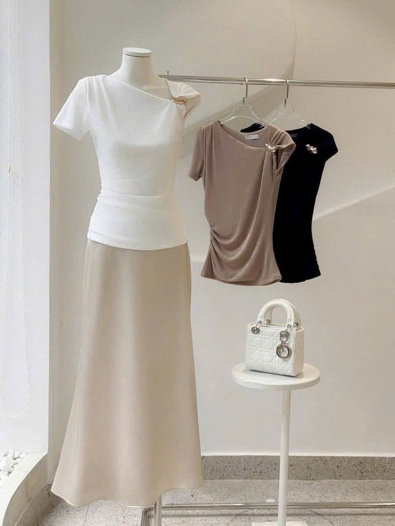 VRA0615-Áo thun kiểu nhúng eo,vai đính tag Trắng (áo lẻ)