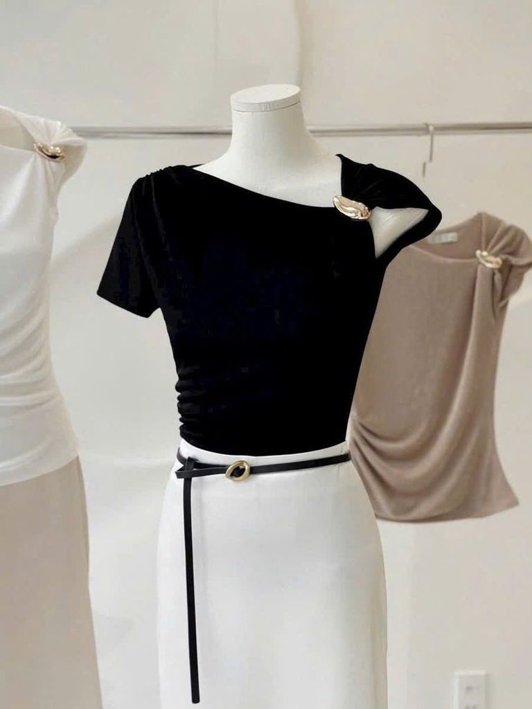 VRA0615-Áo thun kiểu nhúng eo,vai đính tag Trắng (áo lẻ)