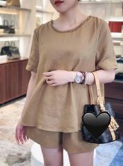 TQ4261-Set áo viền cổ kết cườm, quần short Nâu