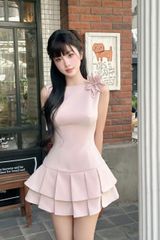 TB8163-Đầm TK vai đính hoa, tùng xếp ly tầng Hồng