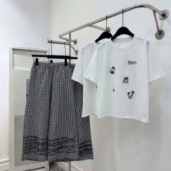 TQ4275-Set áo thun trắng in hình, quần caro nhí nhúng bèo