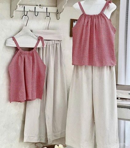 TQ4273-Set áo caro nhí cột dây vai, quần suông phối ren Kem