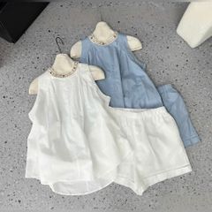 VGU0302-Set áo sát nách viền cổ kết hạt, quần short Trắng