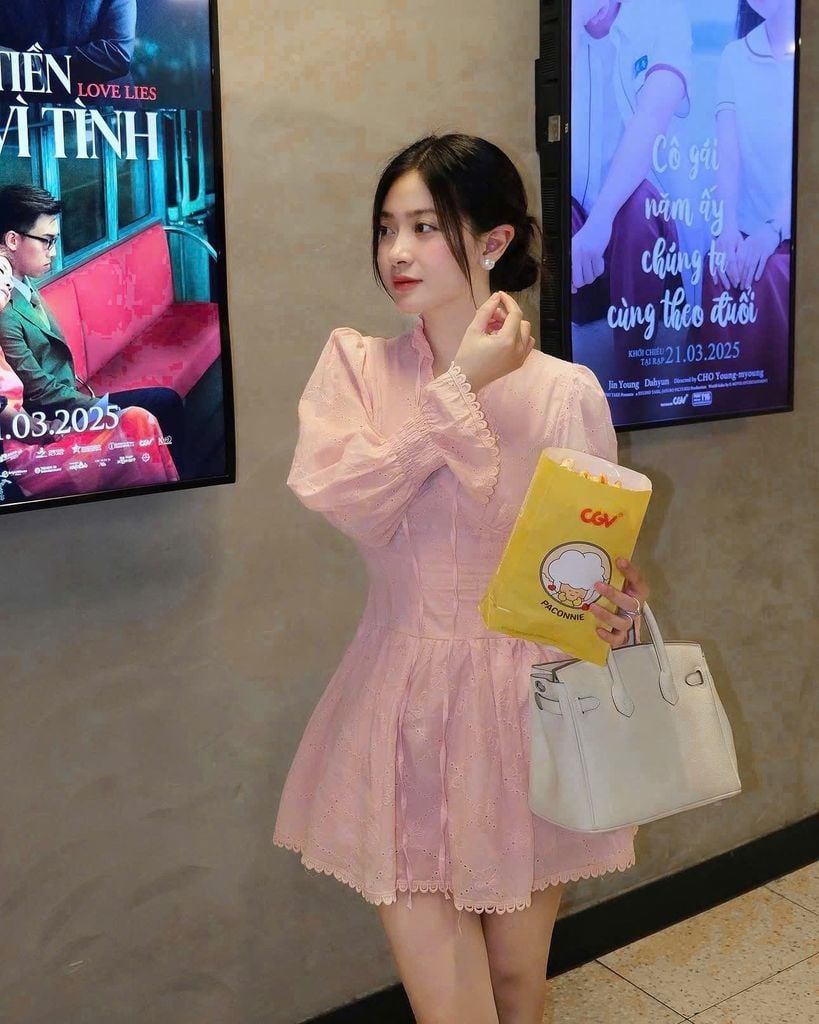 VRA0622 ĐẦM REN HỒNG