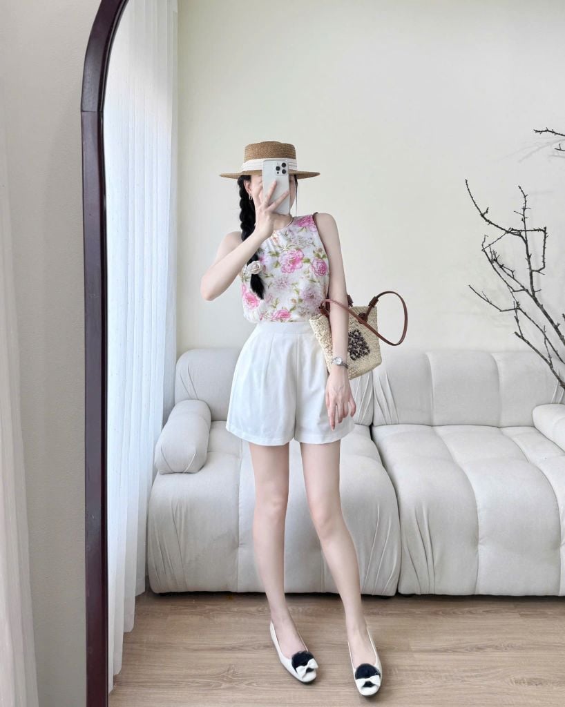 VGU0356-Set áo họa tiết hoa, quần short Trắng