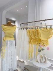 VGU0357-Set áo bệt vai eo đính hoa, CV ren dài Trắng