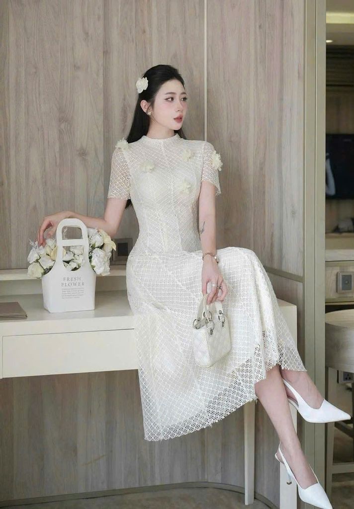 VRA0638-Đầm ren body đính hoa CC