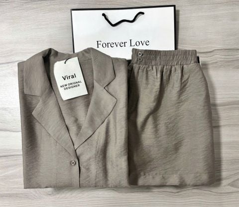 VRA0637-Set áo tay dài cổ vest, quần short