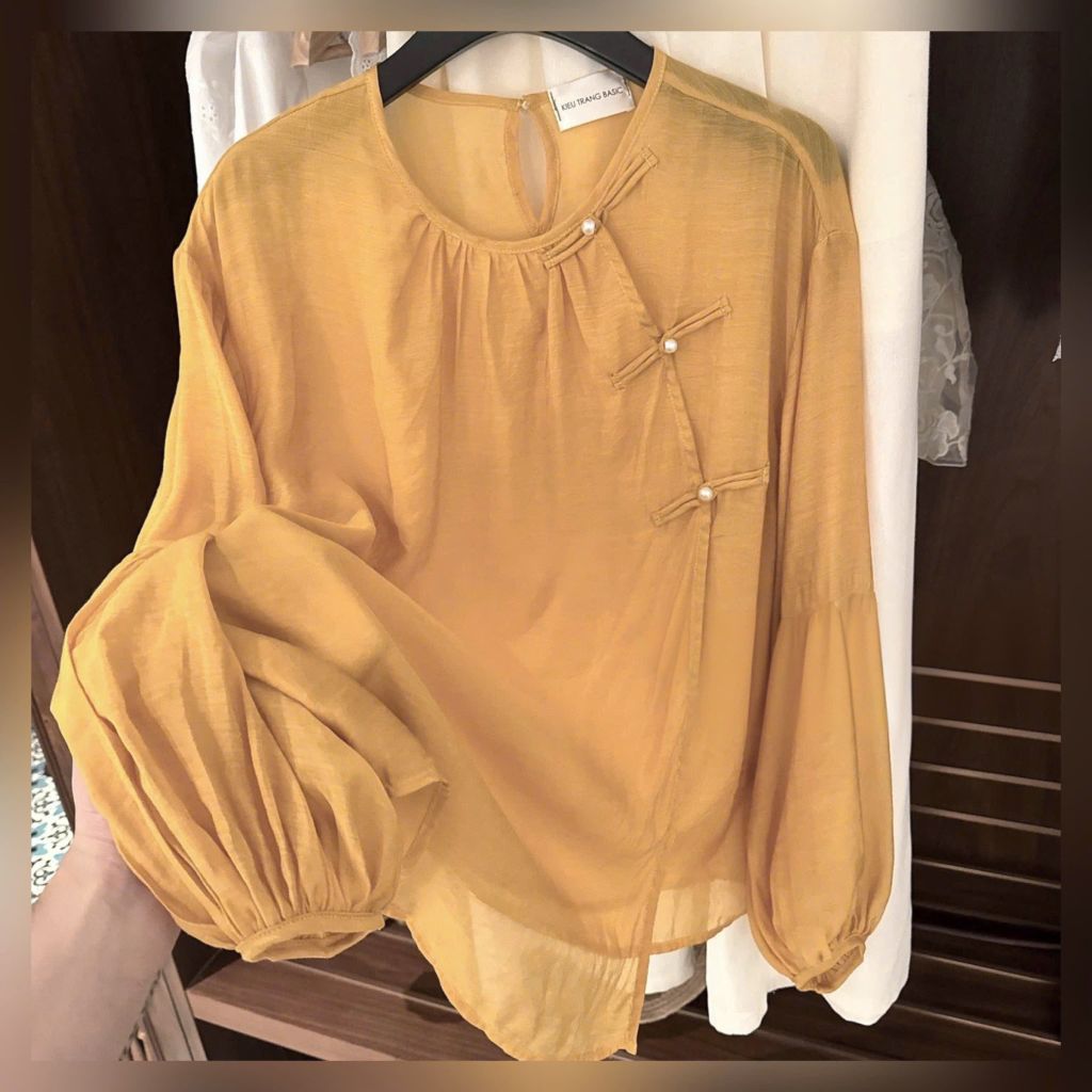 VGU0414-Set áo vàng phối nút tàu, quần suông Kem CC
