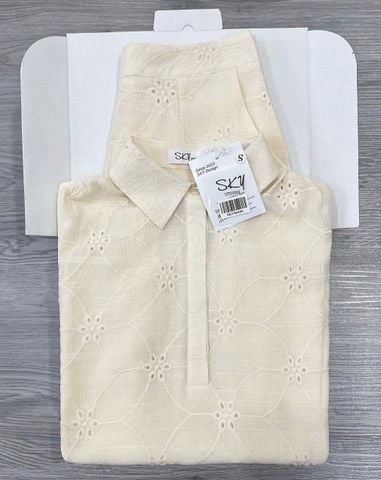 SKY8444-Set thêu quần short Kem