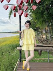 TQ4324-Set áo tay phồng, quần short Vàng