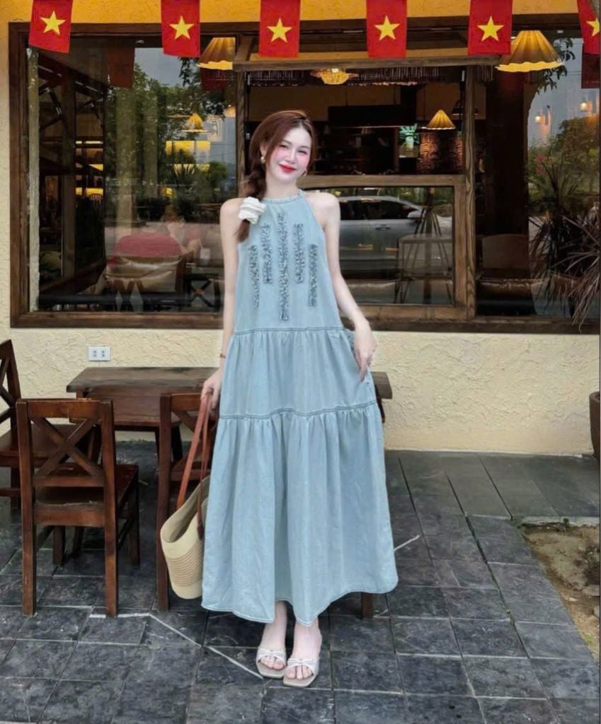 VGU0467-Đầm Jean suông cổ yếm ngực bèo X.Nhạt