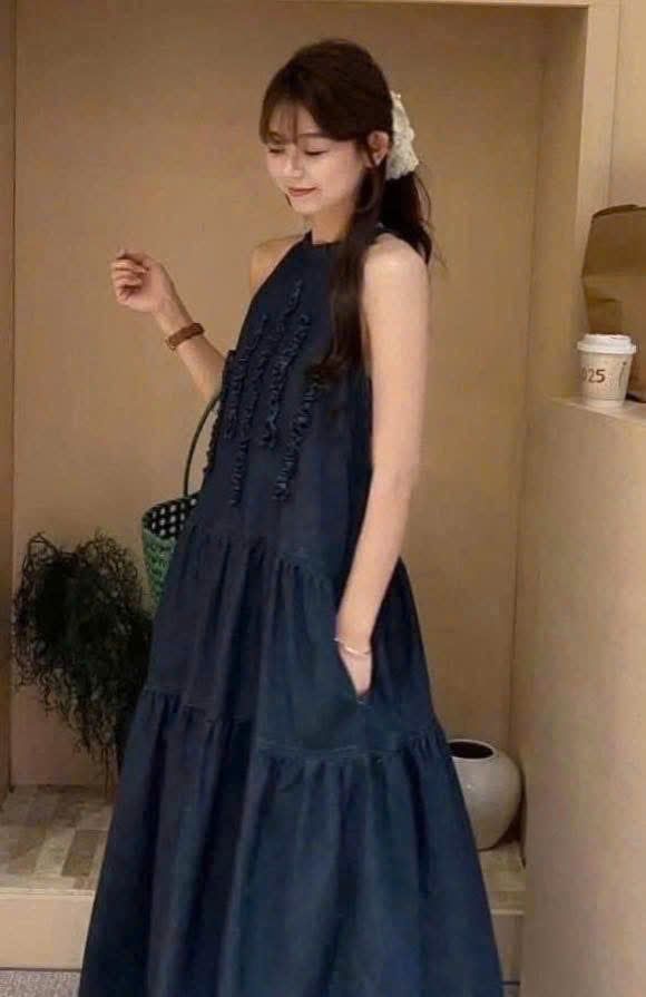 VGU0468-Đầm Jean suông cổ yếm ngực bèo X.Đậm
