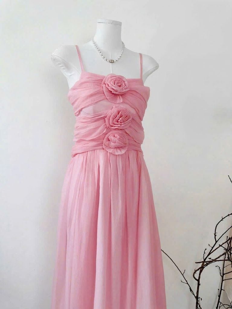 VGU0498-Đầm kiểu 2dây đính hoa Hồng
