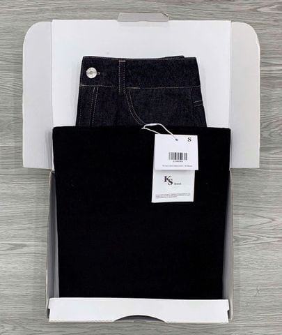 KS0898-Set áo bệt vai, quần short Jean (áo đen)