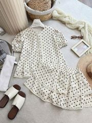 KS0902-Set áo chấm bi cổ sen viền bèo, quần short Kem