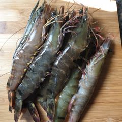 Tôm sú tươi cấp khay bán trong ngày (kg)